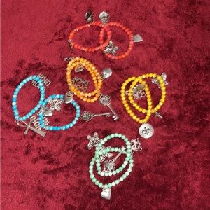 Bracelet, bracelet and more bracelets